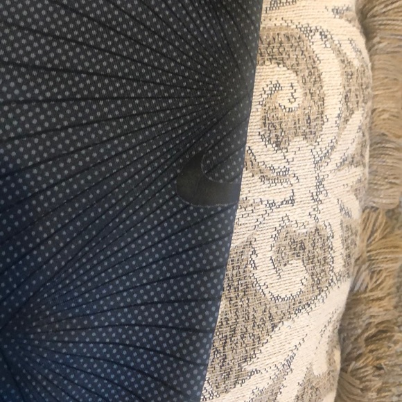 Nike leggings XS - Picture 3 of 4